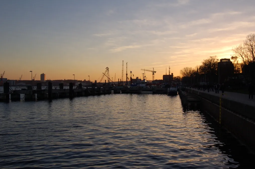 Kieler Förde im Abendlicht