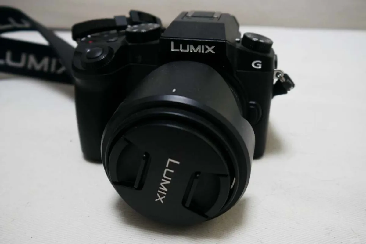 panasonic lumix kamera mit objektiv